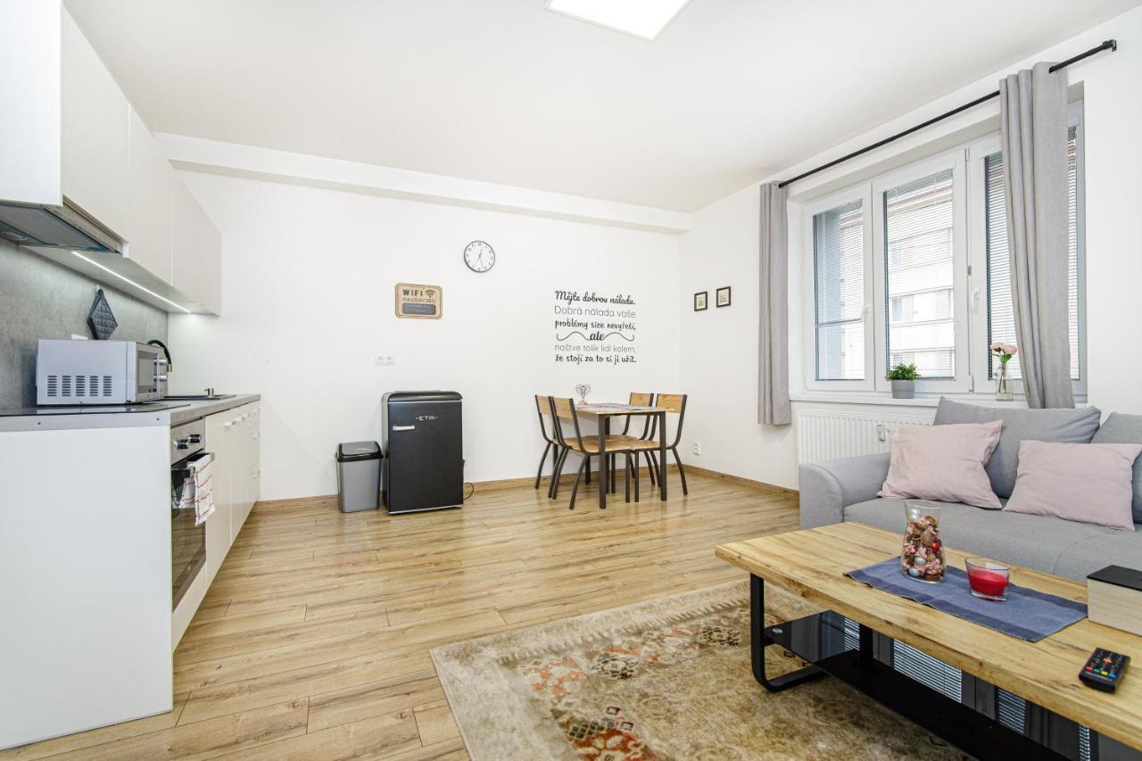 Apartment Hotel Stud Mb Ostrava Luaran gambar